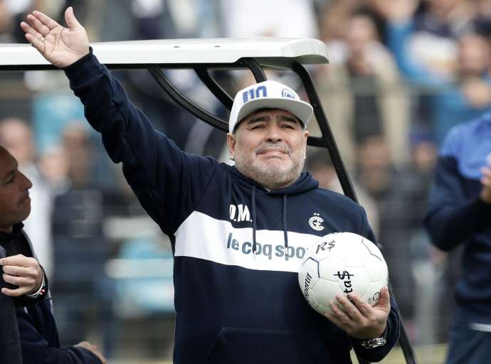 Morre Diego Maradona, vítima de mal súbito