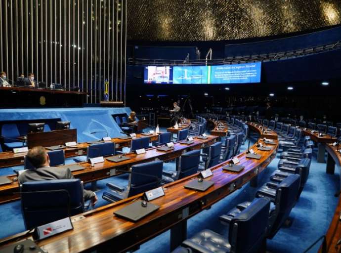 Comissão aprova texto da PEC que propõe o distritão nas eleições