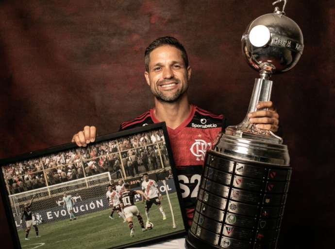 Com contrato perto do fim, Diego projeta aposentadoria com a camisa do Flamengo: "Forte possibilidade"