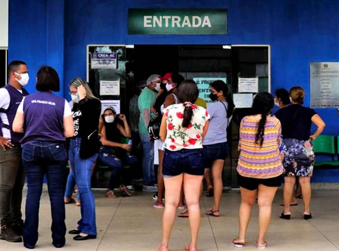 Em meio a epidemia, faltam vacinas e medicamentos para gripe em Rio Branco