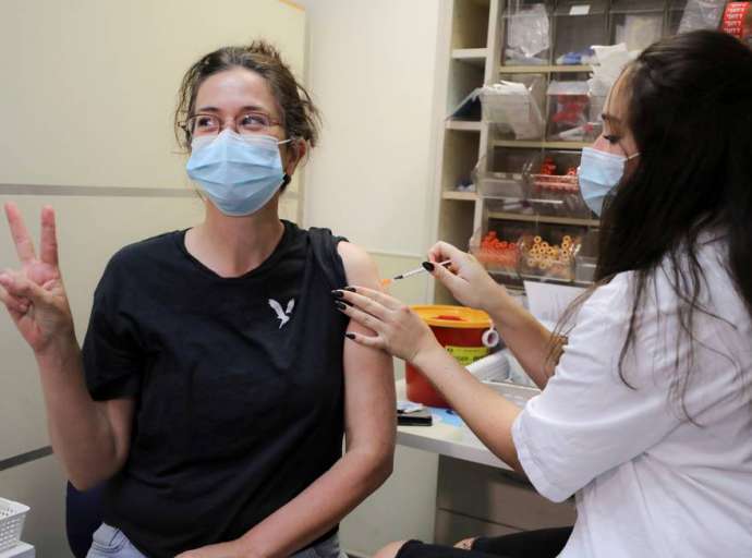 Israel detecta primeiro caso de 'flurona', dupla infecção de Covid e influenza