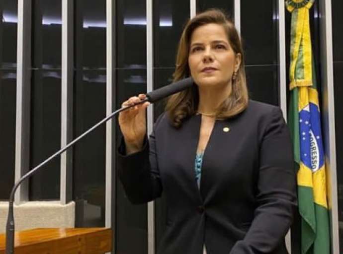 “No nosso governo vamos baixar o ICMS dos combustíveis, assim como já fizeram a maioria dos estados brasileiros”, diz Mara Rocha