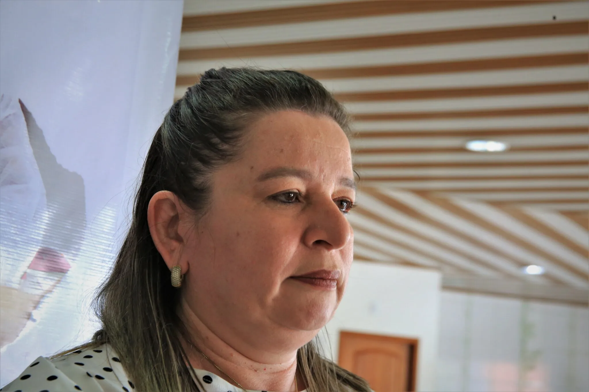 Após pressão de mães de bebês mortos no PS, cai Adriana Lobão, secretária adjunta de Saúde do Governo Gladson Cameli