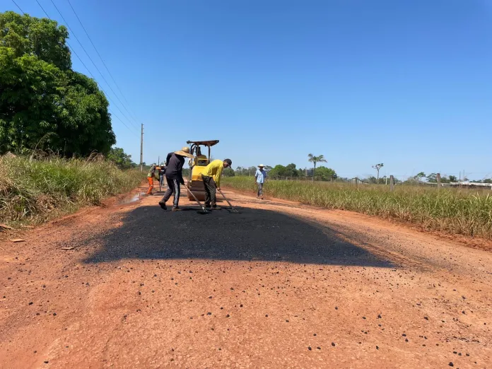 Governo atende moradores do Ramal Belo Jardim e entrega obras que fortalecem a produção