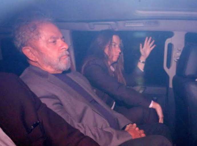 Há 5 anos, Sérgio Moro decretava prisão de Lula na Lava Jato 
