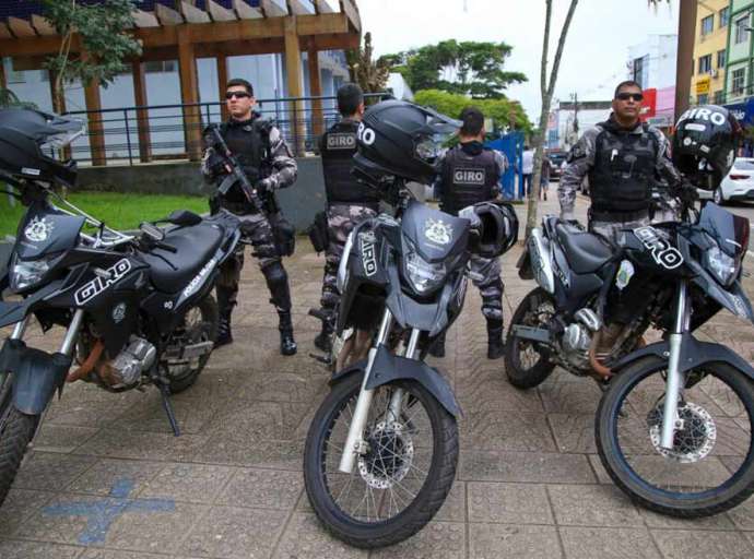 Gladson reforça segurança das escolas após ataque a creche de Blumenau