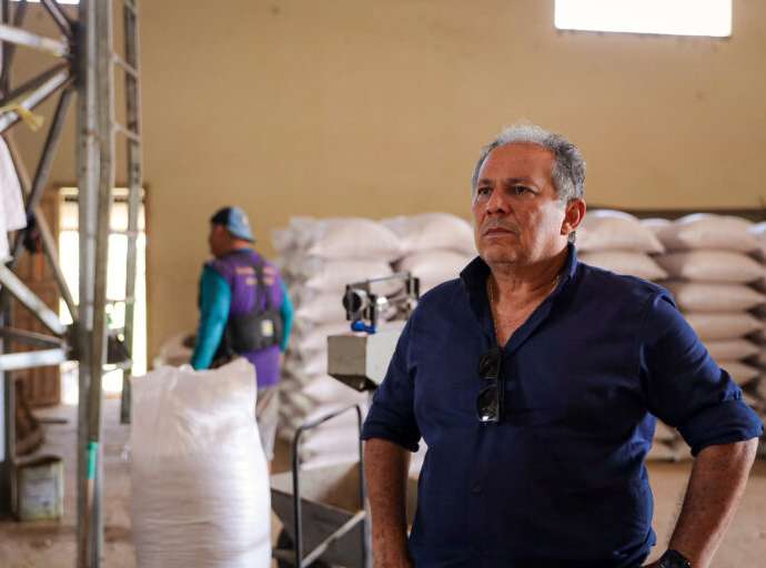 Pádua Bruzugu, diretor-presidente da Cageacre visita unidades do Baixo Acre para fortalecer o setor de armazenagem de grãos