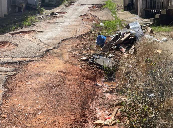 Ruas esburacadas é o maior problema para os moradores de Rio Branco, diz pesquisa